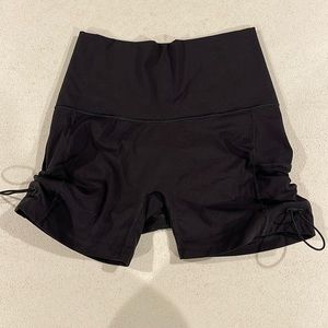 Gymshark legacy ruched tight shorts